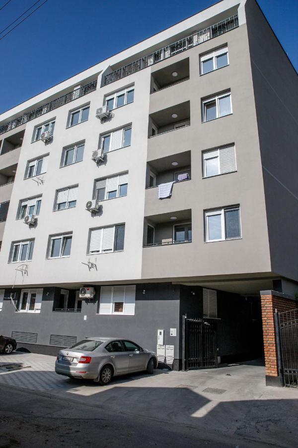 Apartman Mdb Retro Subotica Eksteriør bilde